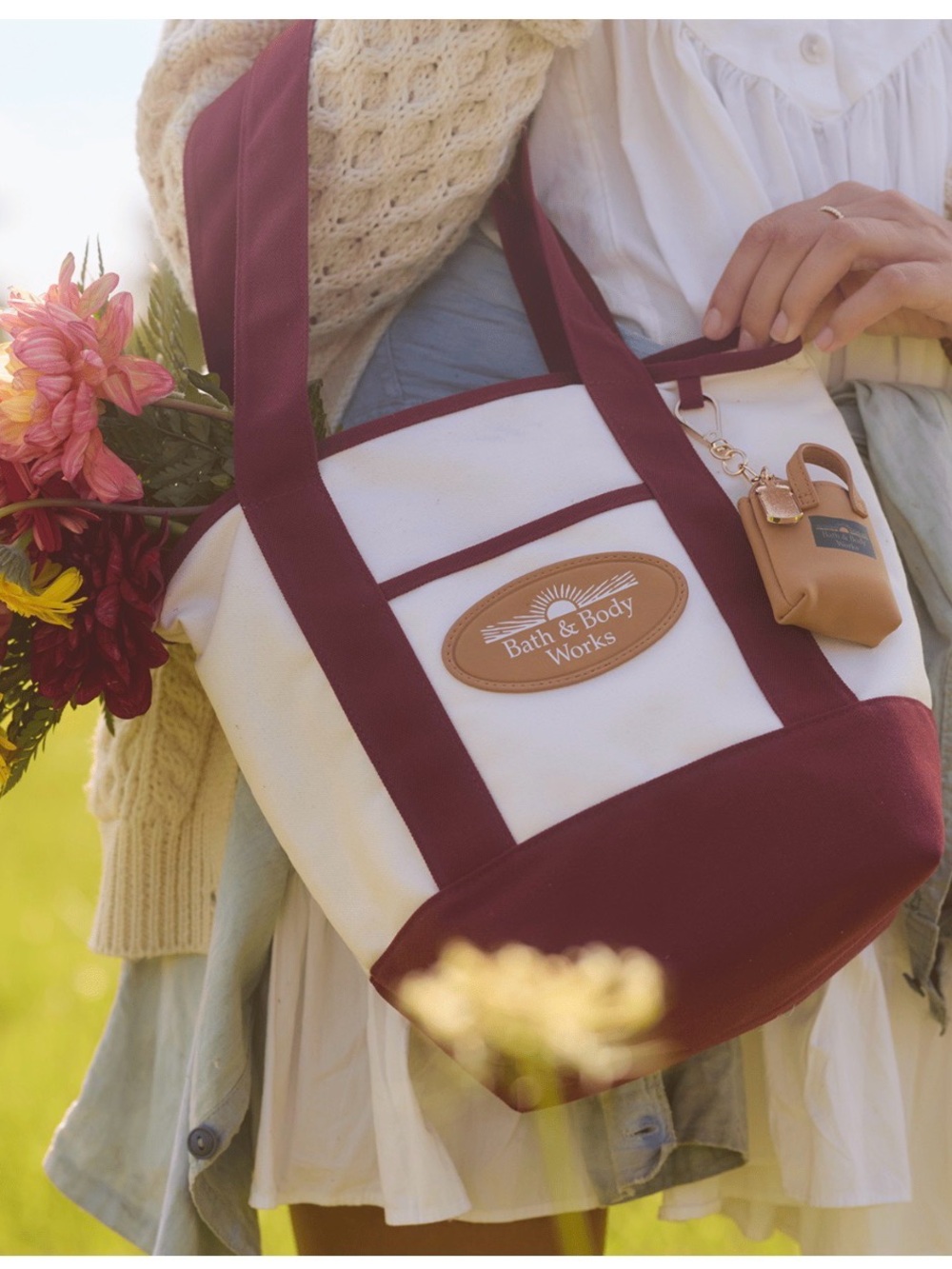 BATH & BODY WORKS Heritage canvas tote bag